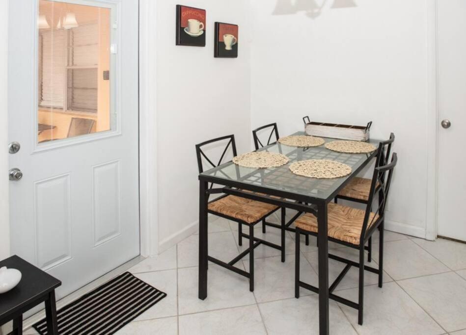 Aloha Apartments On The Intracoastal-Walk To The Beach *