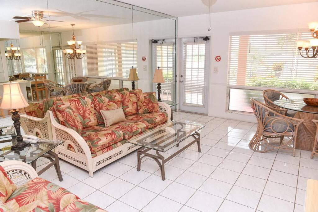 Aloha Apartments On The Intracoastal-Walk To The Beach Aparthotel *